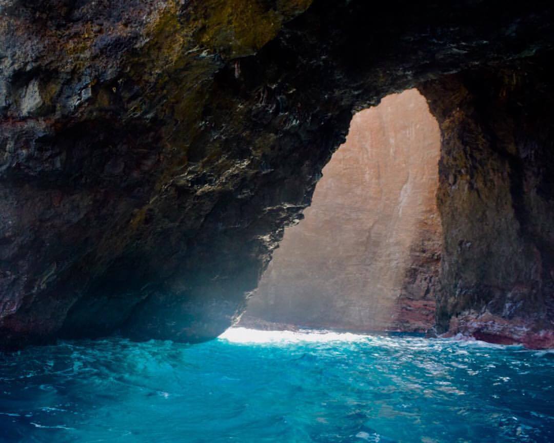 na pali coast cave