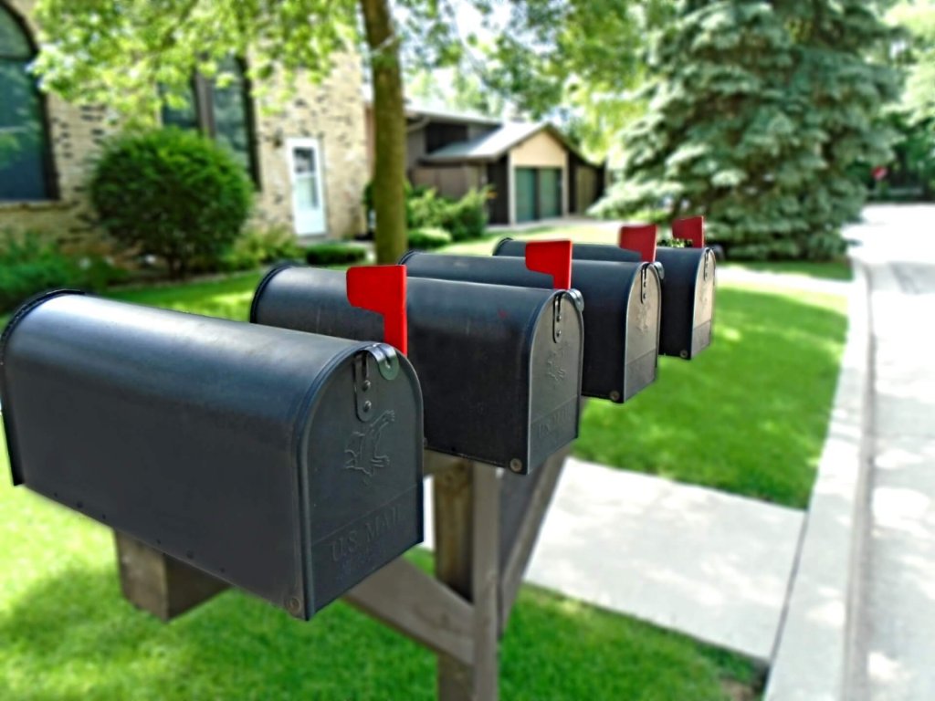 picture of a mailbox