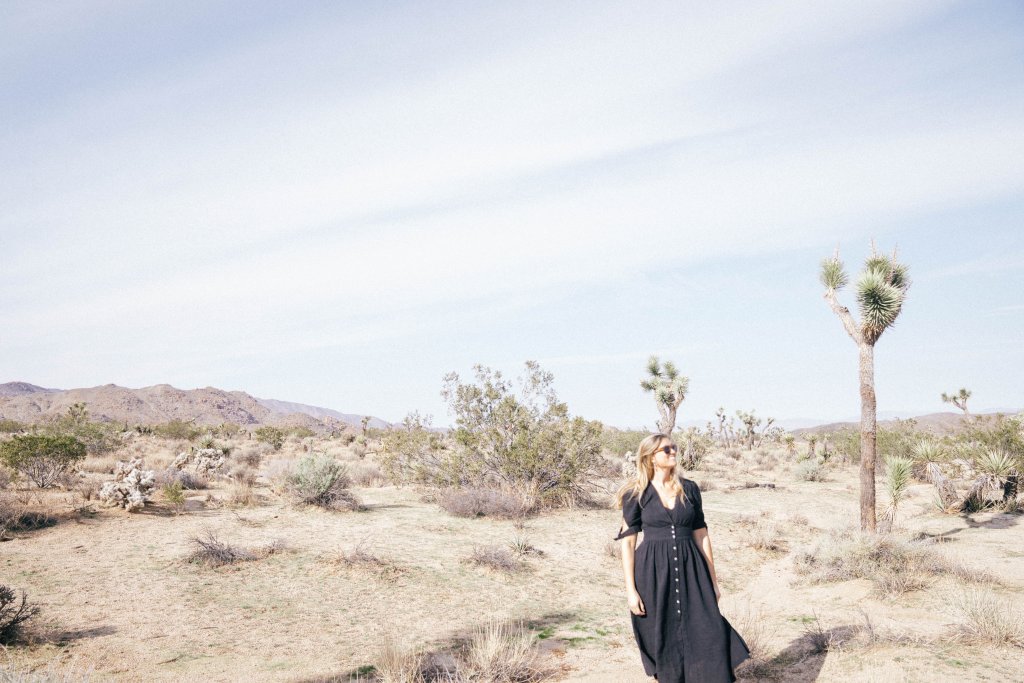 a women standing in joshua tree national park