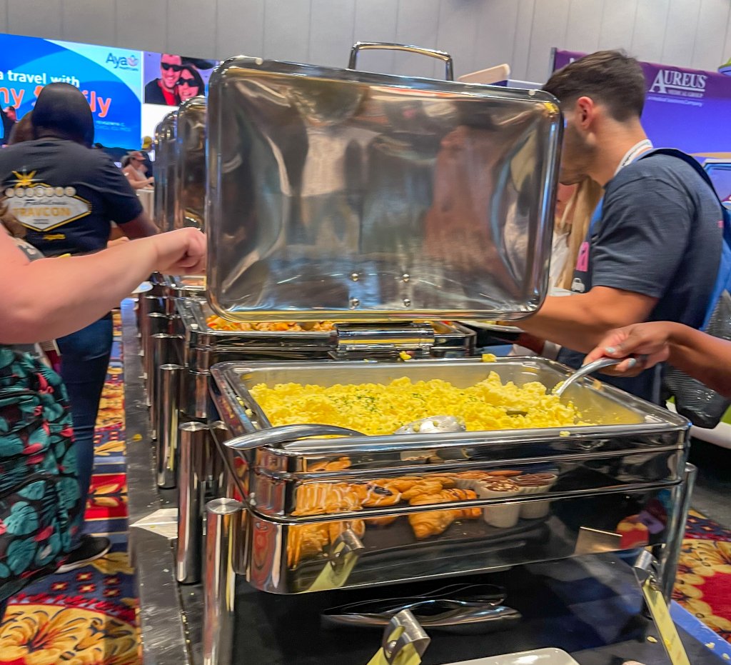 a buffet serving eggs